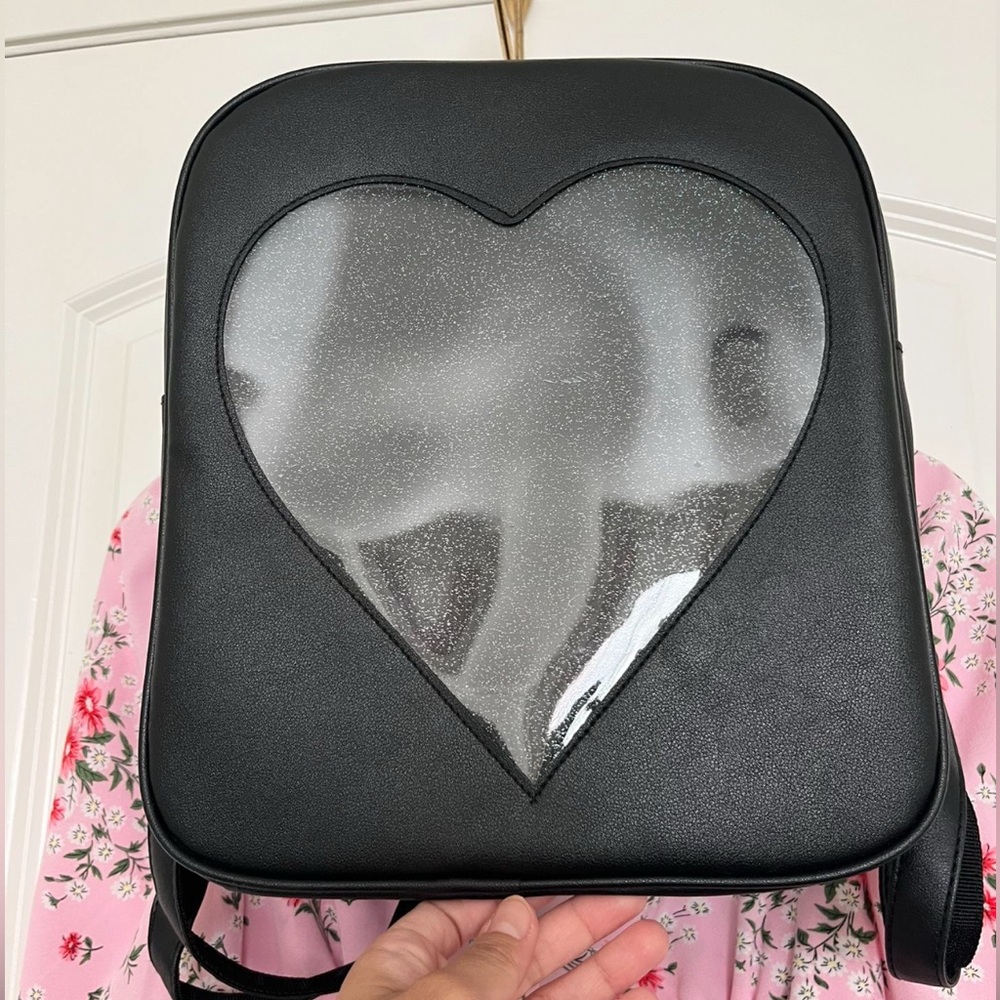 Adorable heart pin display backpack 🖤🤍🩵🩷